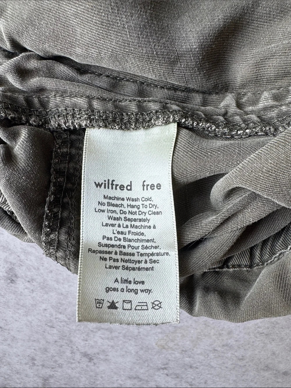Wilfred Free Aritzia Olive Utility Shortalls Romper Size M - Picture 8 of 8